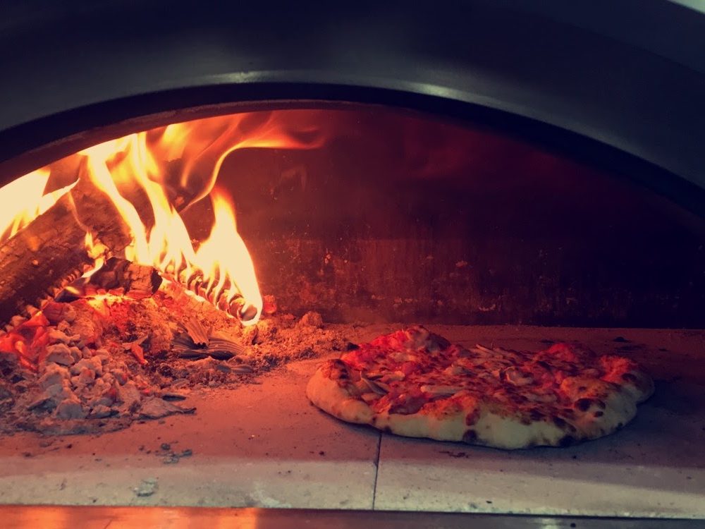 Hinalaya Pizzeria, restaurant à Metz